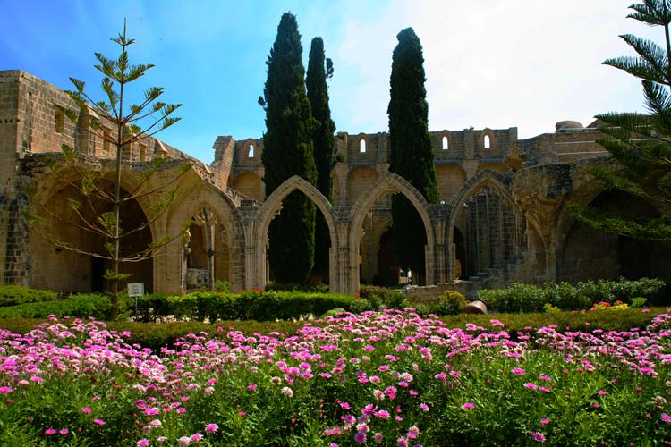 Bellapais Manastırı